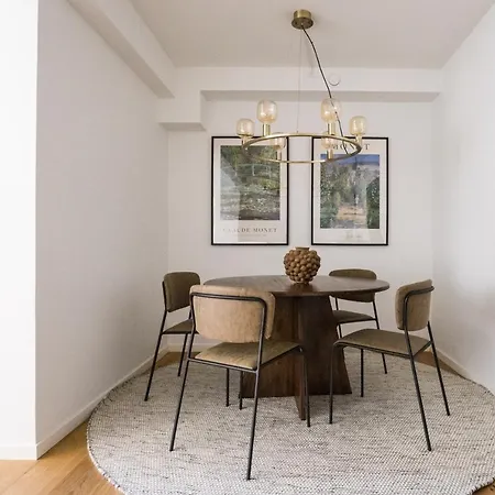 Beautiful On Stroget In Center