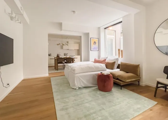 Beautiful On Stroget In Center *